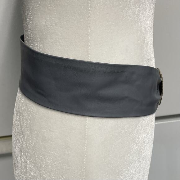 Crumrine Buckle and Leather Belt Vintage 80s Gold Gray Engraved Floral Western - Picture 3 of 9